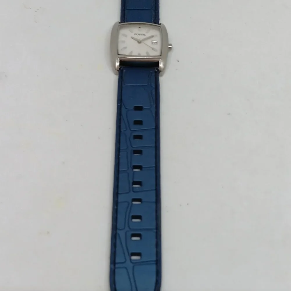 Fossil JR-8938 Women's 30mm x 28 mm Silver S/Steel Swiss Quartz Date Watch